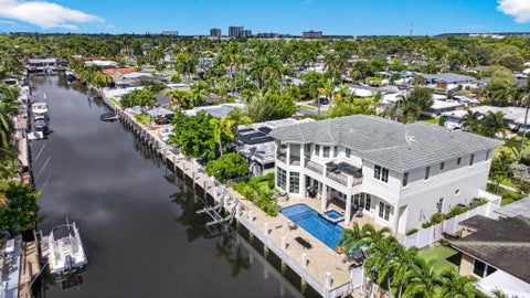 Tiny photo for 310 SE 9TH Court, Pompano Beach, FL 33060 (MLS # B26086649)