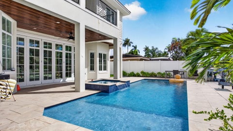 Tiny photo for 310 SE 9TH Court, Pompano Beach, FL 33060 (MLS # B26086649)