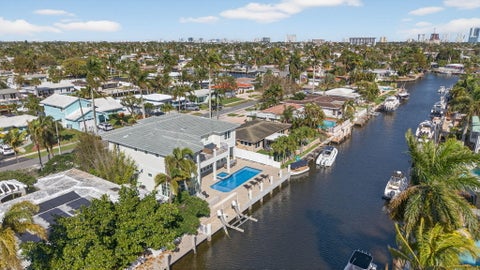 Tiny photo for 310 SE 9TH Court, Pompano Beach, FL 33060 (MLS # B26086649)