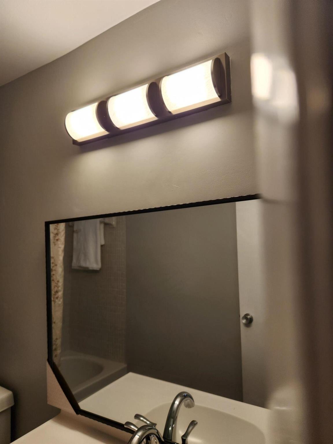 Lake Clarke  Gardens Cond - Residential Lease