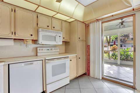 Tiny photo for 860 SE 6th Avenue #303, Deerfield Beach, FL 33441 (MLS # B26001280)