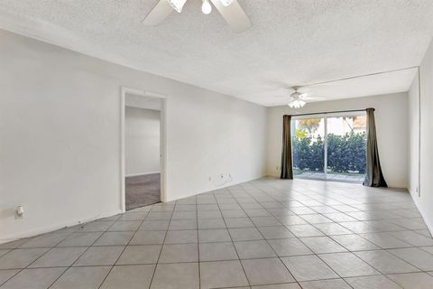 Tiny photo for 860 SE 6th Avenue #303, Deerfield Beach, FL 33441 (MLS # B26001280)