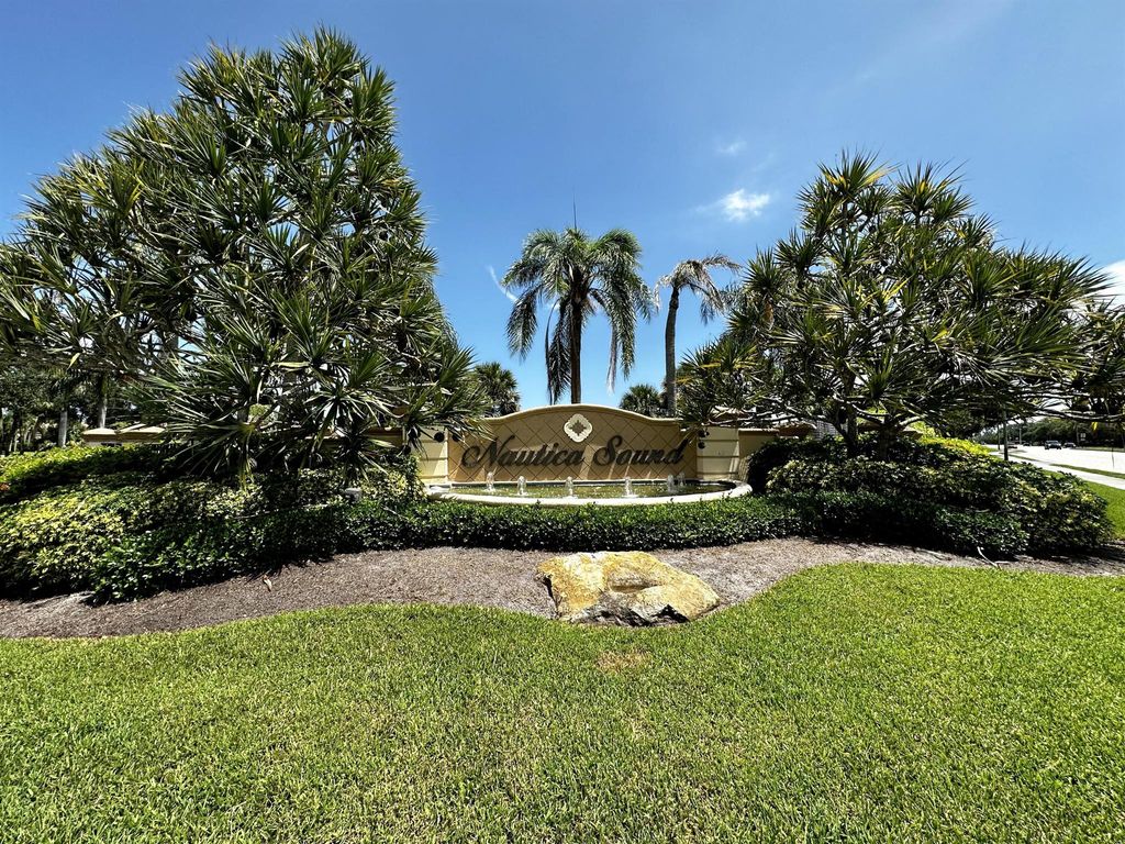 Photo of 7238 Norwich Lane, Boynton Beach, FL 33436 (MLS # R11091847)