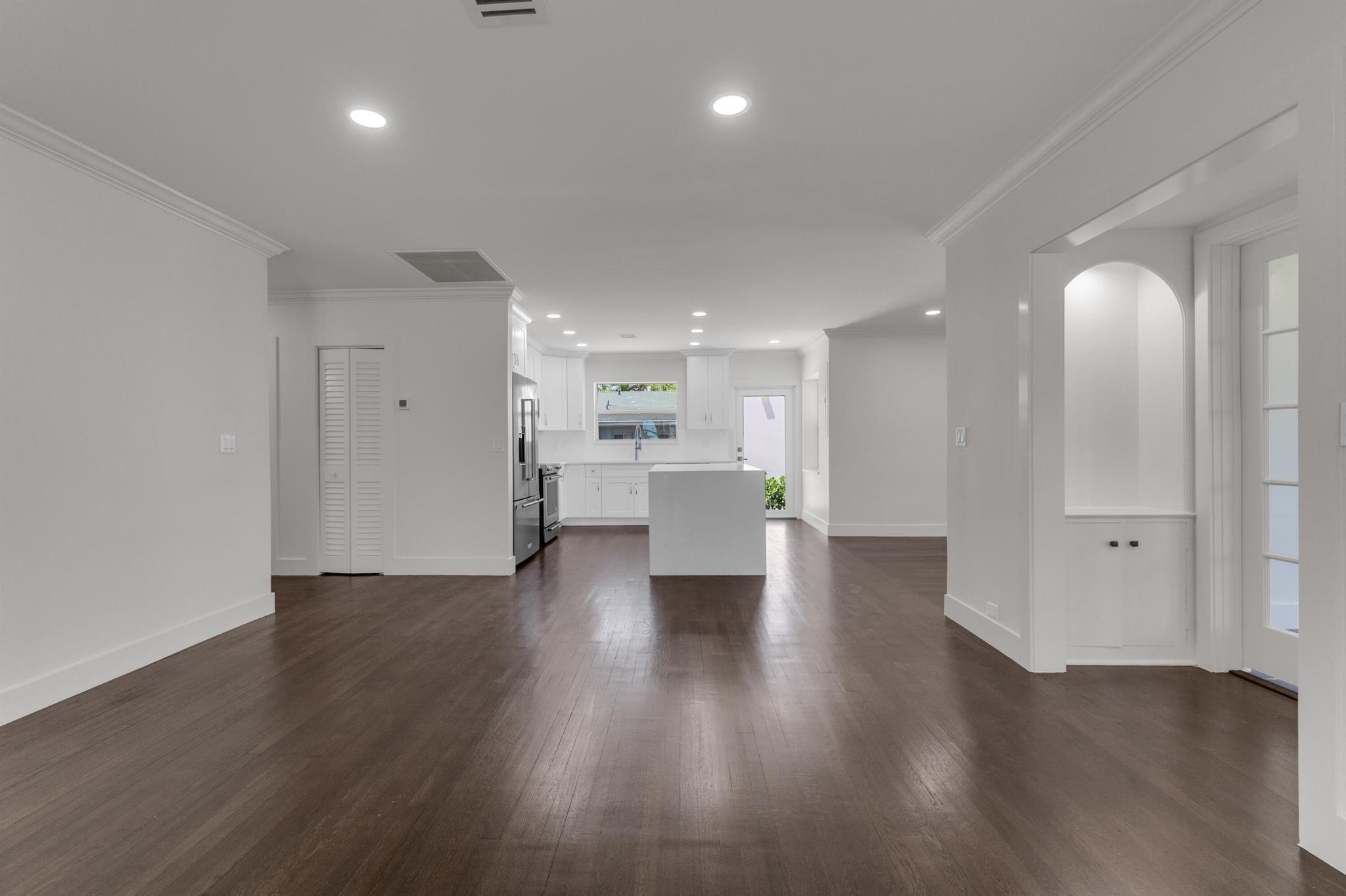 ESTS OF SOUTH PALM BEACH - Residential