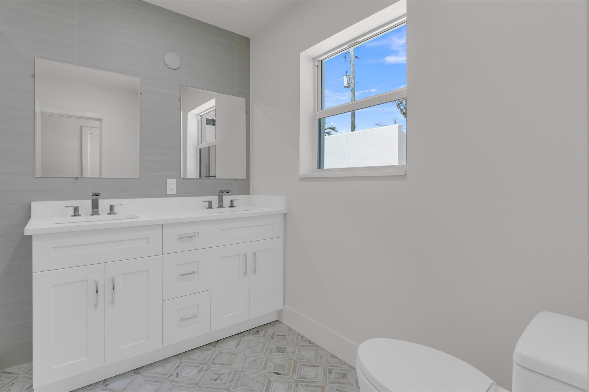 ESTS OF SOUTH PALM BEACH - Residential