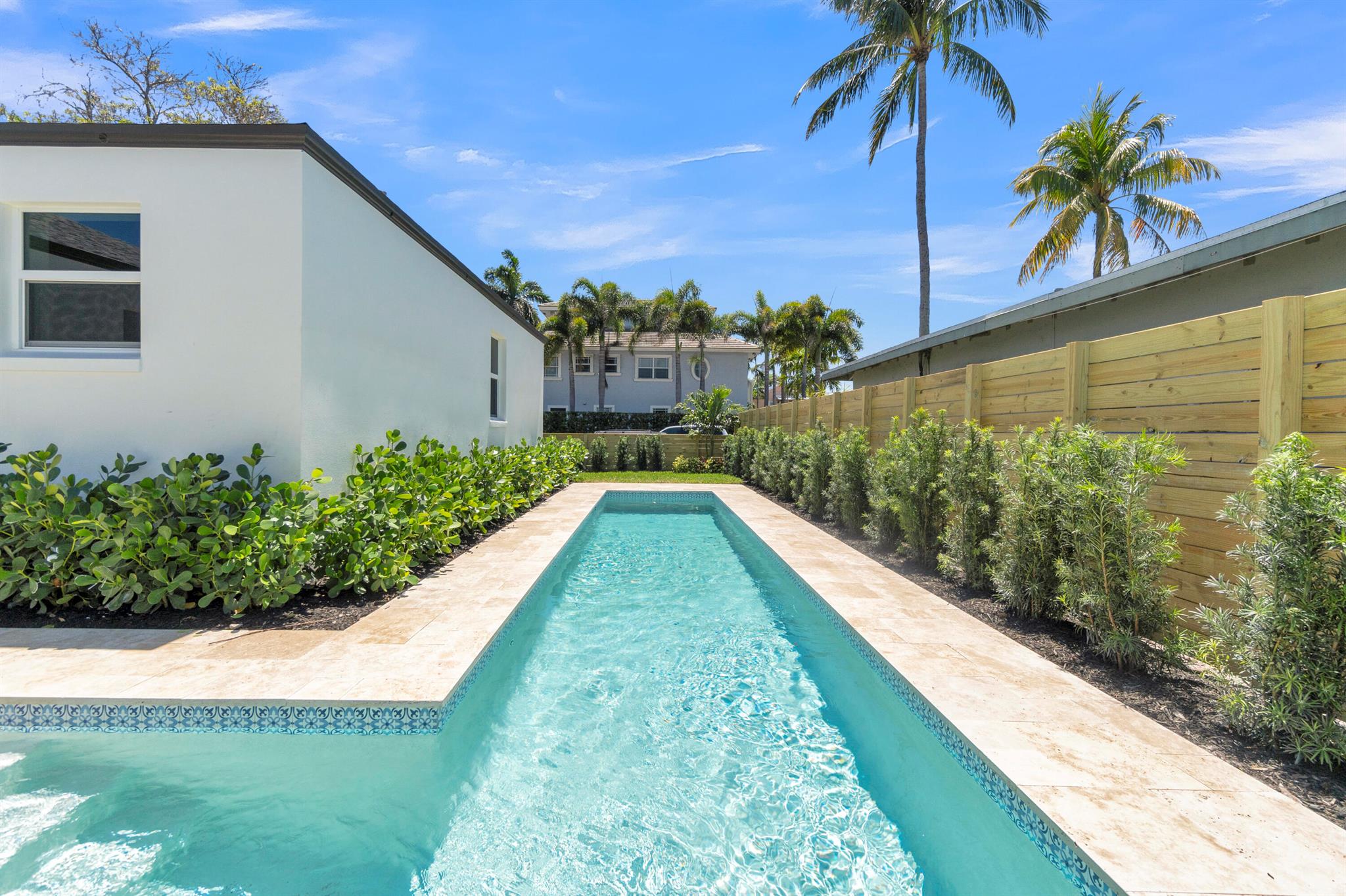 ESTS OF SOUTH PALM BEACH - Residential