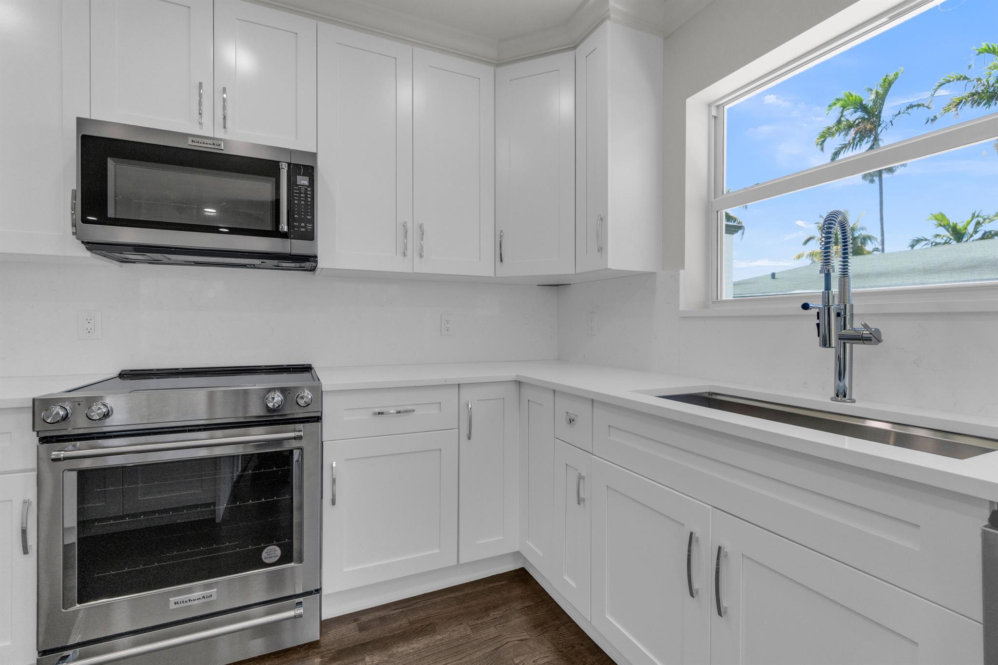 ESTS OF SOUTH PALM BEACH - Residential