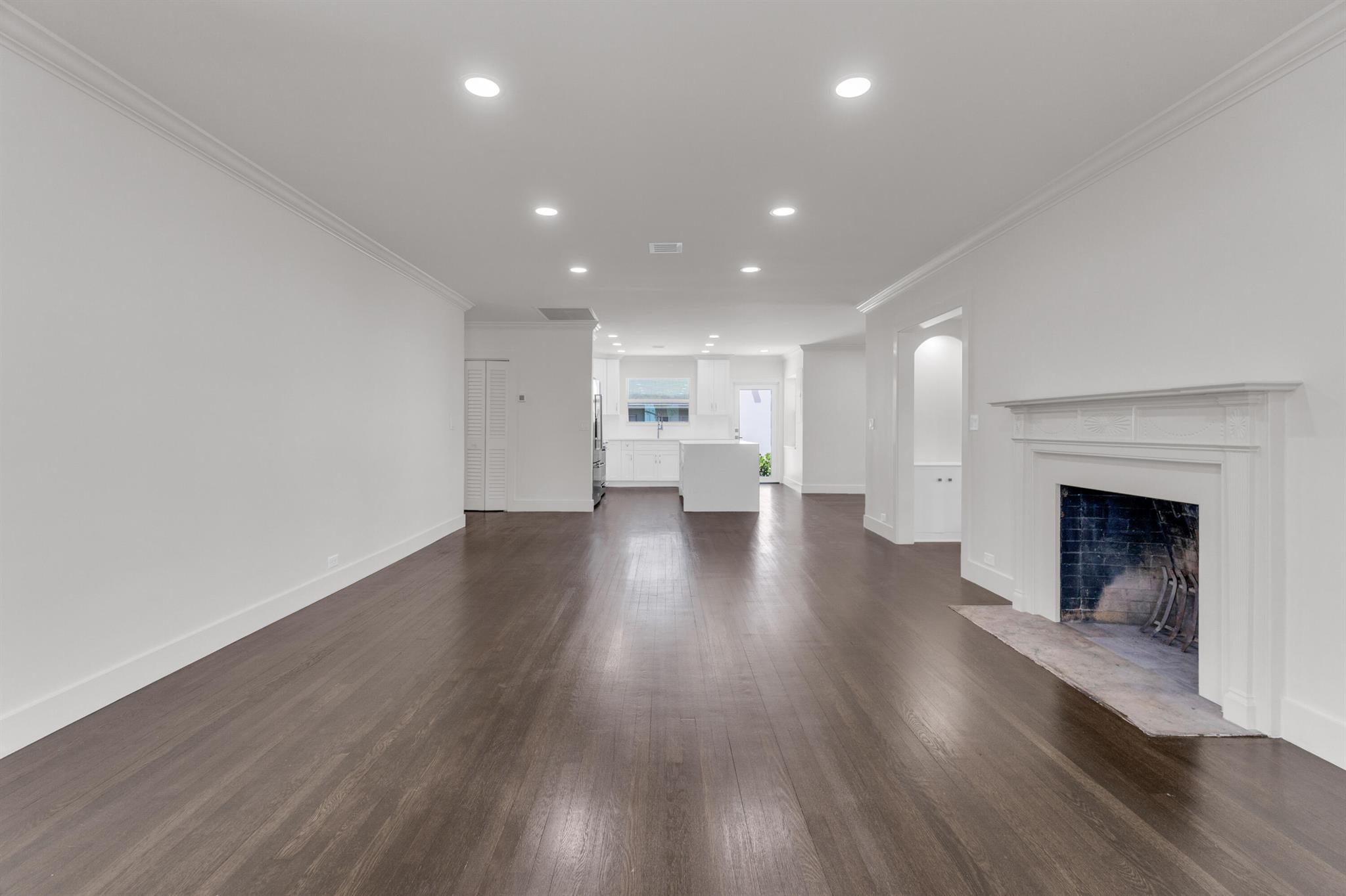 ESTS OF SOUTH PALM BEACH - Residential