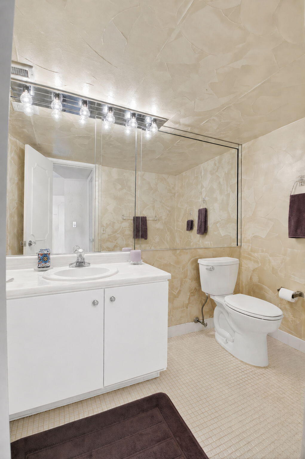 PATRICIAN CONDO - Residential