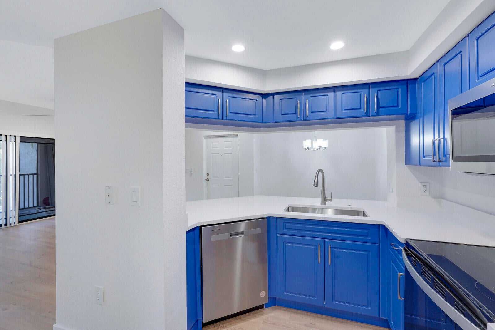 2724 ANZIO Court 305