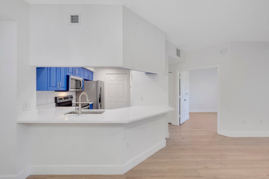 Photo of 2724 ANZIO Court #305, Palm Beach Gardens, FL 33410 (MLS # B26084945)