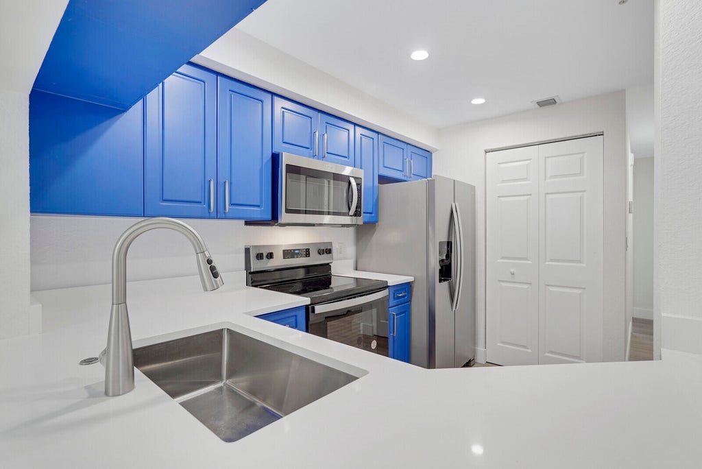 Photo of 2724 ANZIO Court #305, Palm Beach Gardens, FL 33410 (MLS # B26084945)