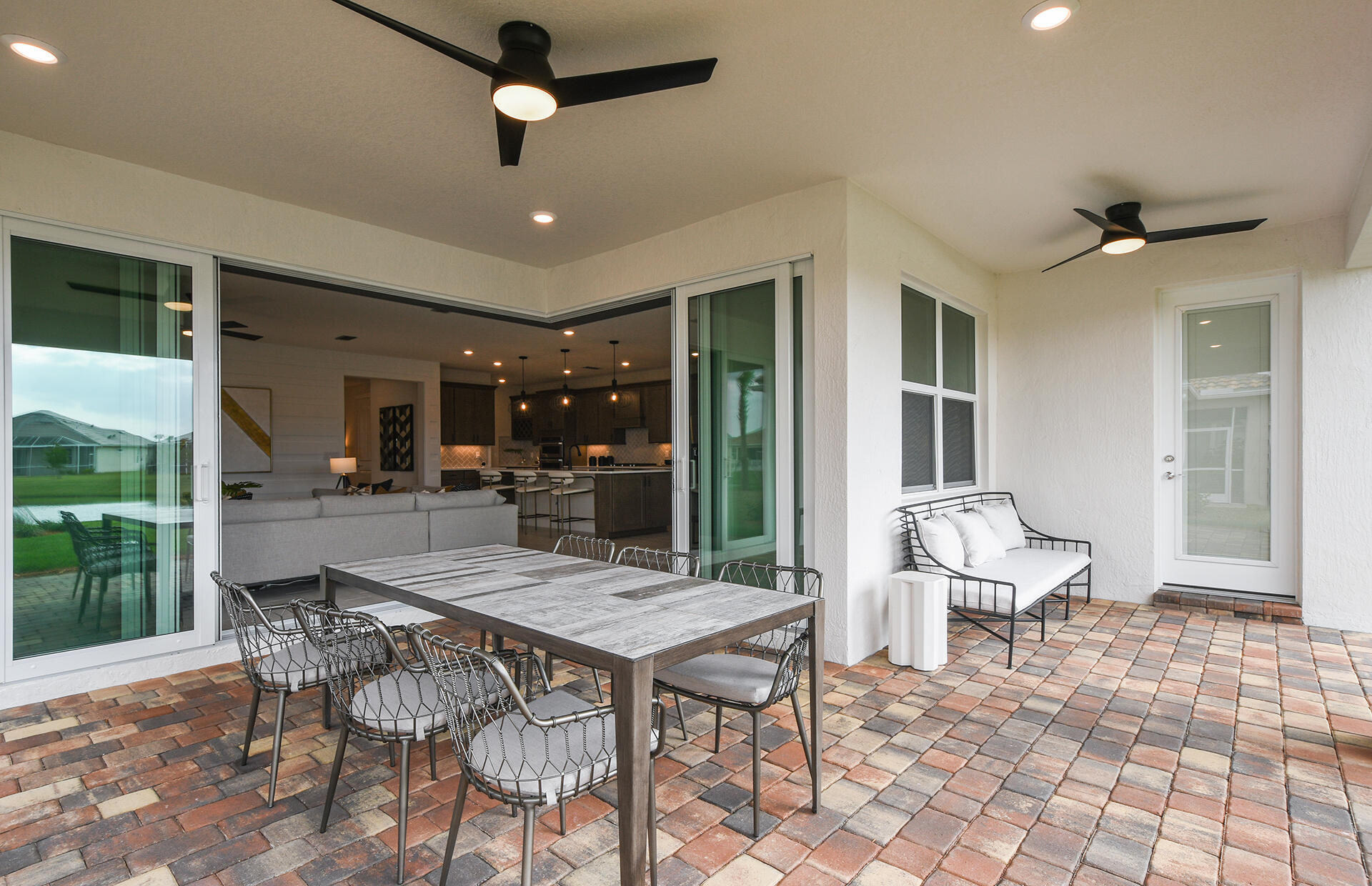 DEL WEBB TRADITION - Residential