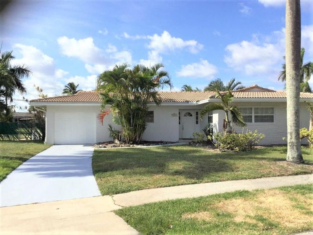 Photo of 1171 SW 13th Place, Boca Raton, FL 33486 (MLS # R10719071)