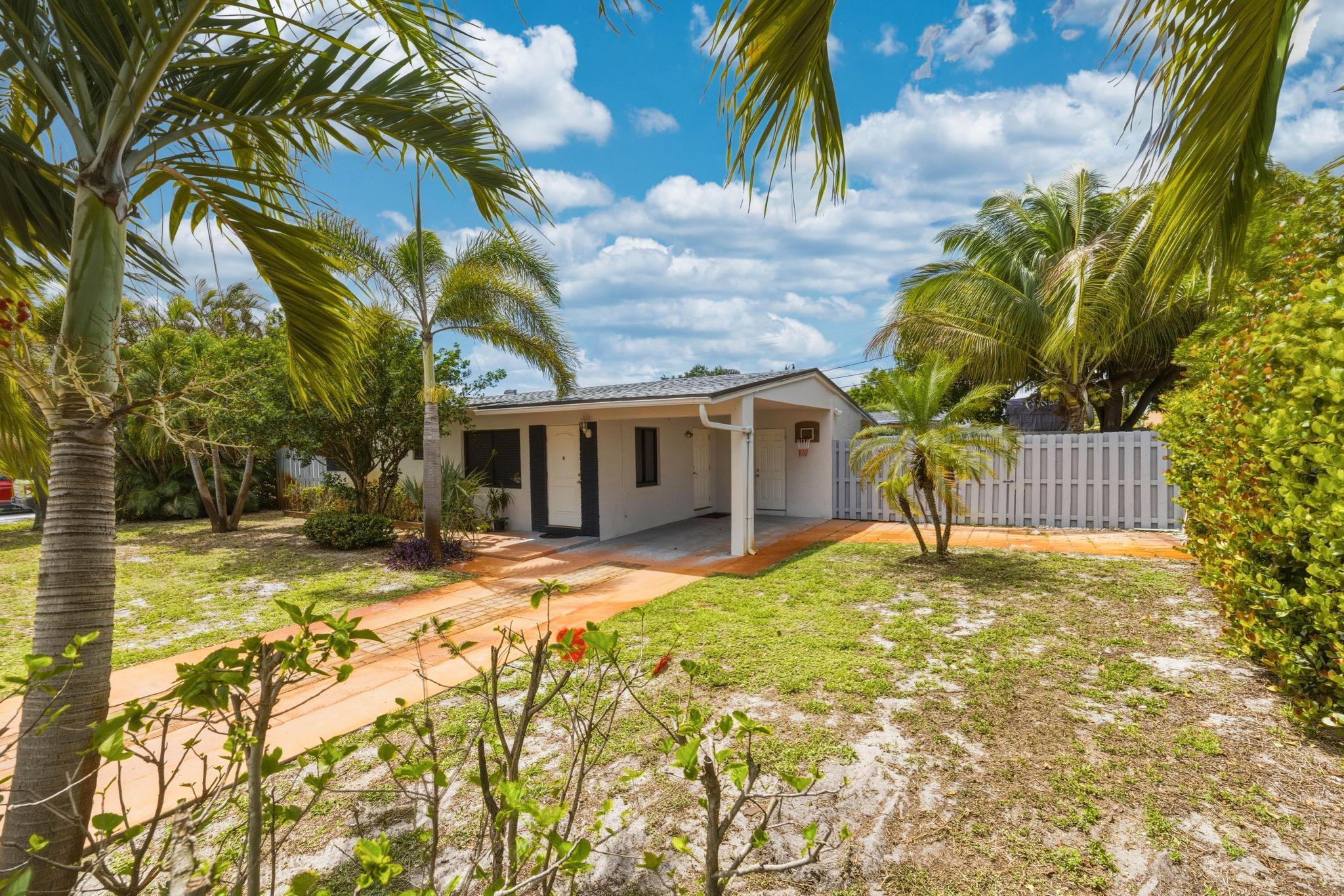 3361 NE 13th Terrace