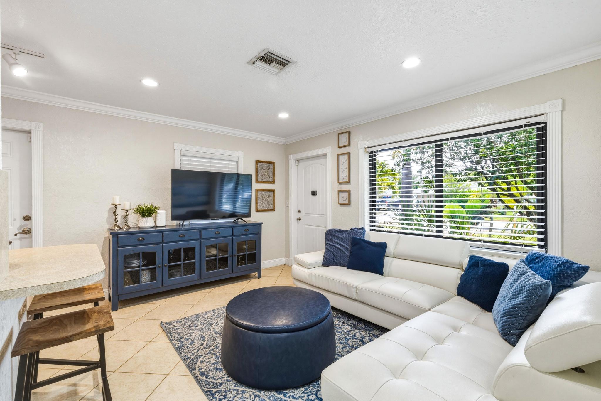 COLLIER MANOR 5TH ADD - Residential