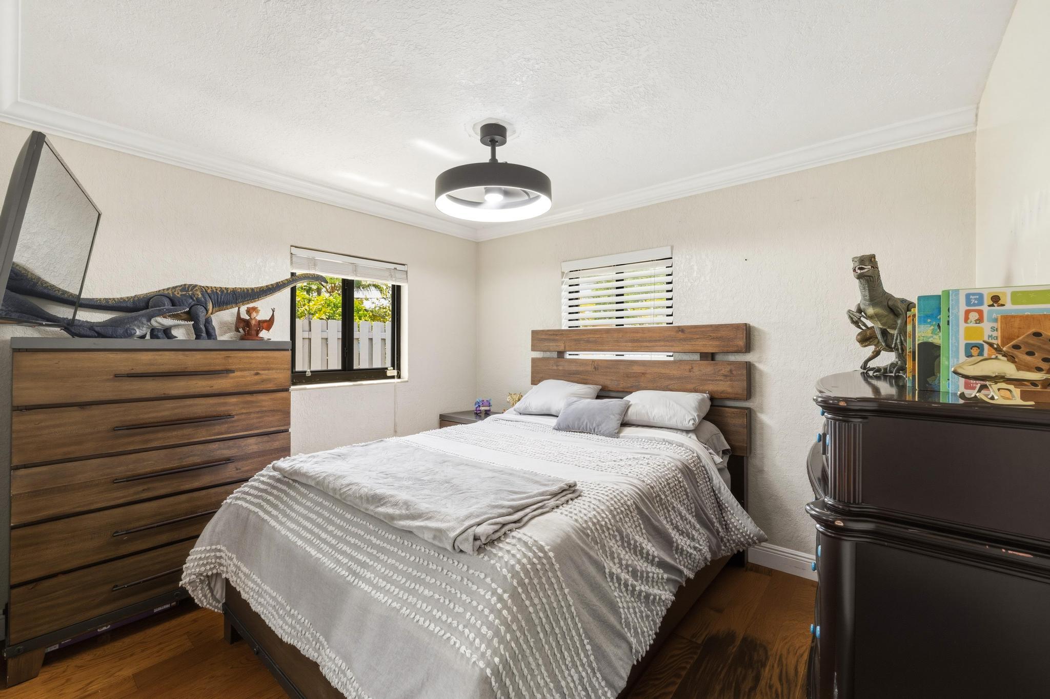 COLLIER MANOR 5TH ADD - Residential