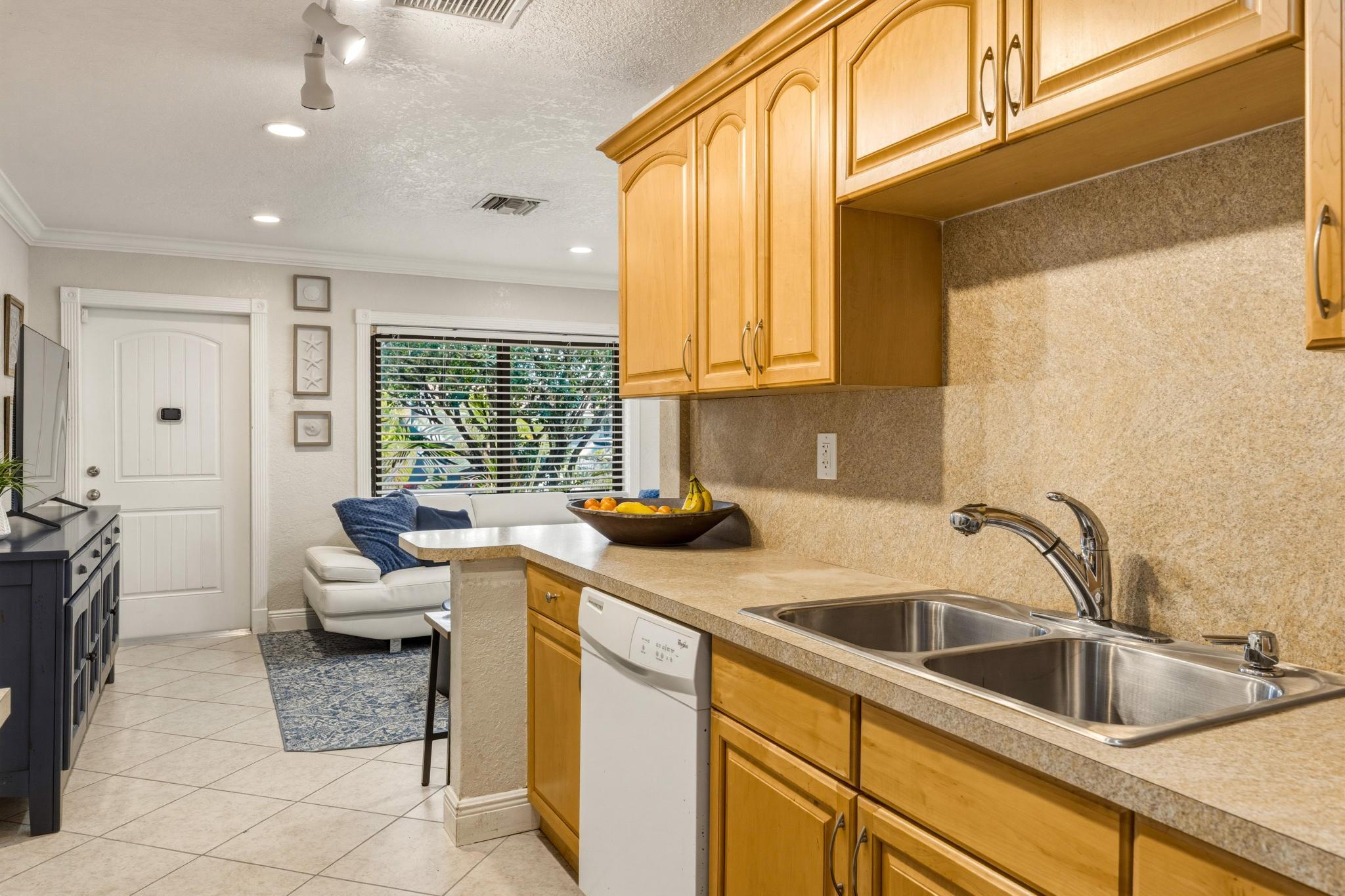 COLLIER MANOR 5TH ADD - Residential