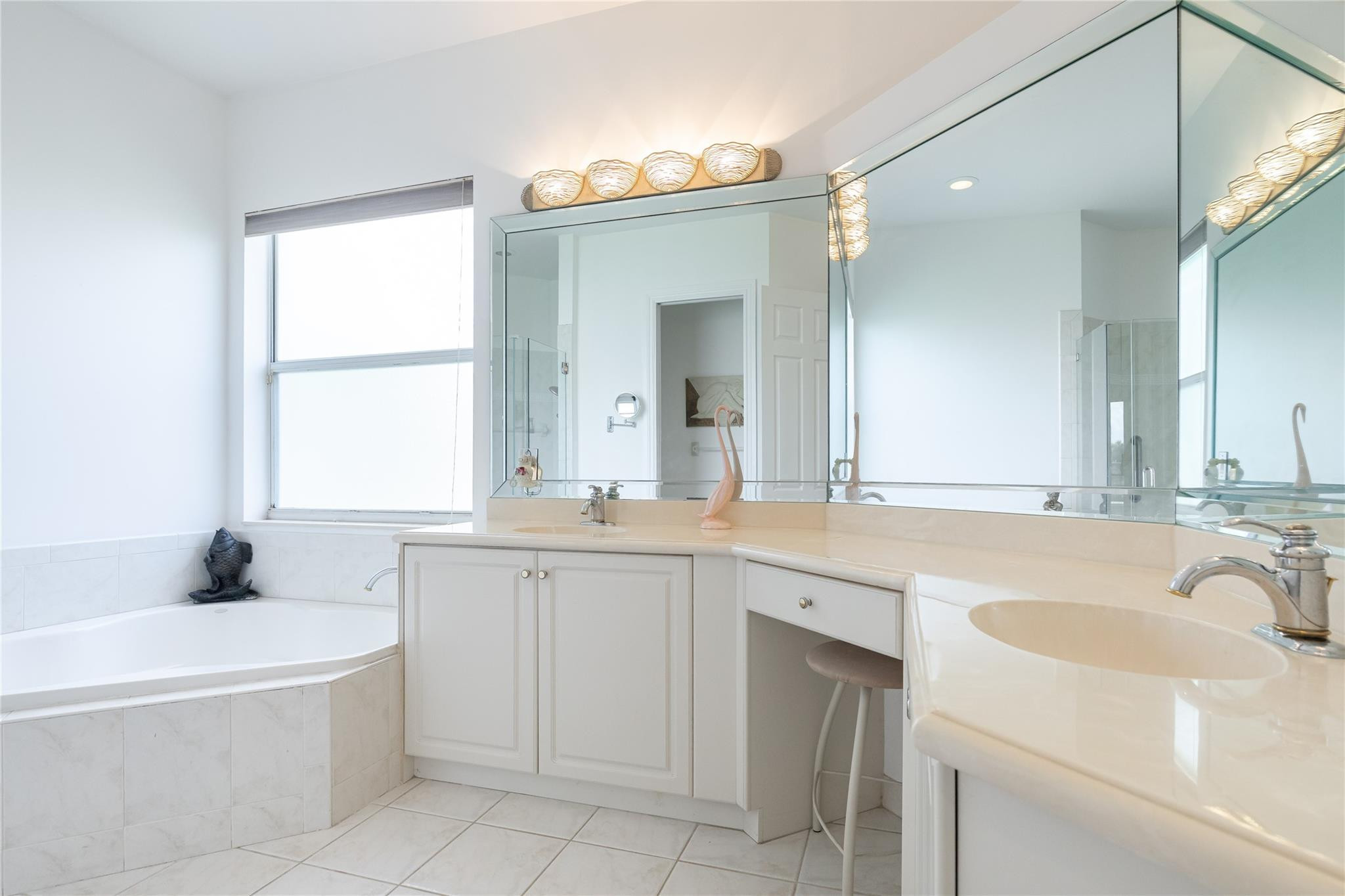 Parkland Isles 164-42 B - Residential