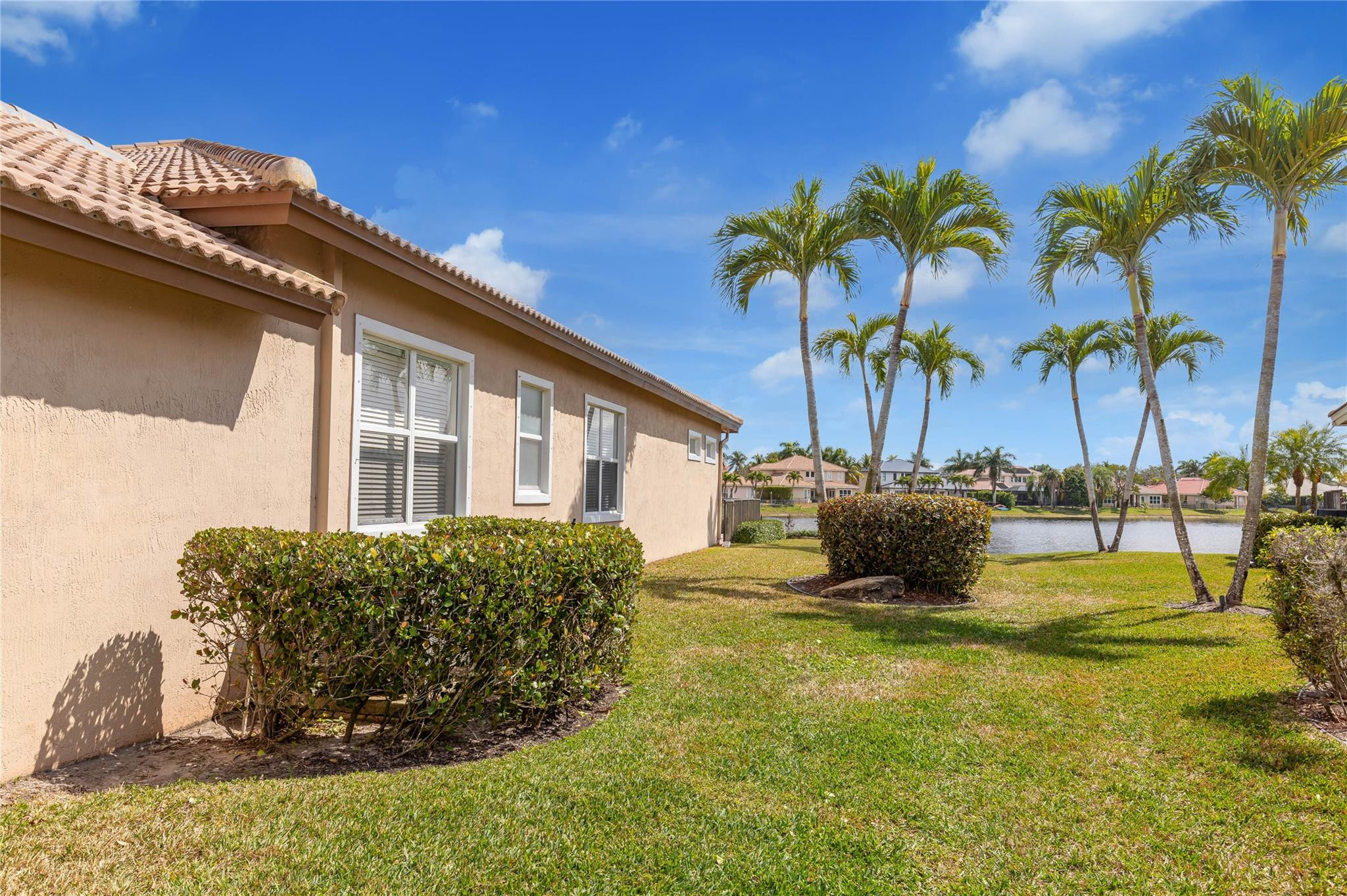 Parkland Isles 164-42 B - Residential