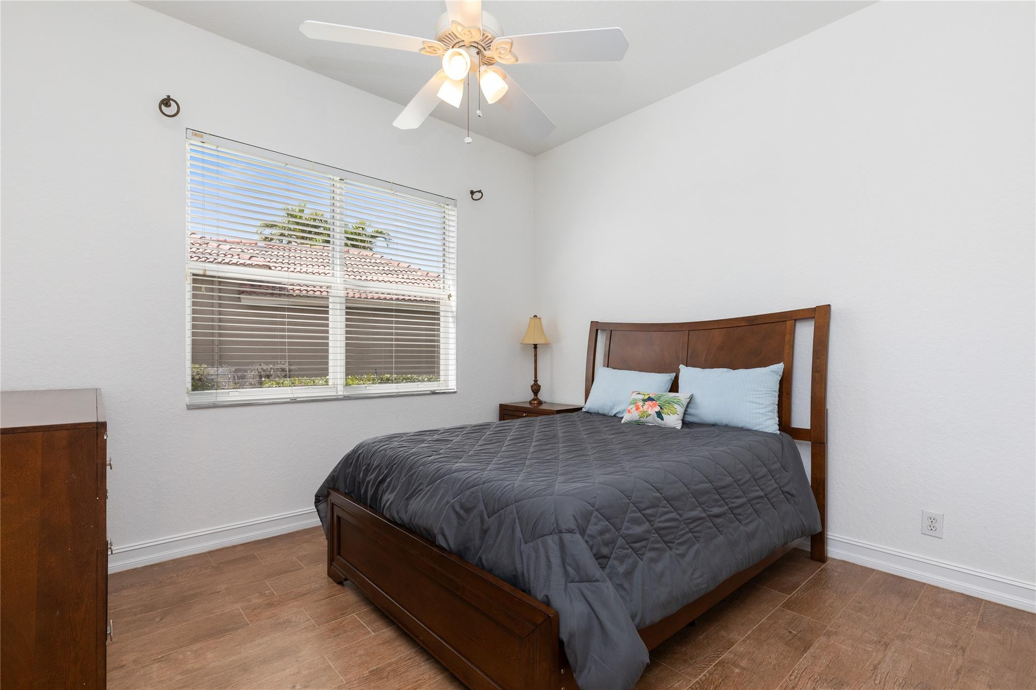 Parkland Isles 164-42 B - Residential