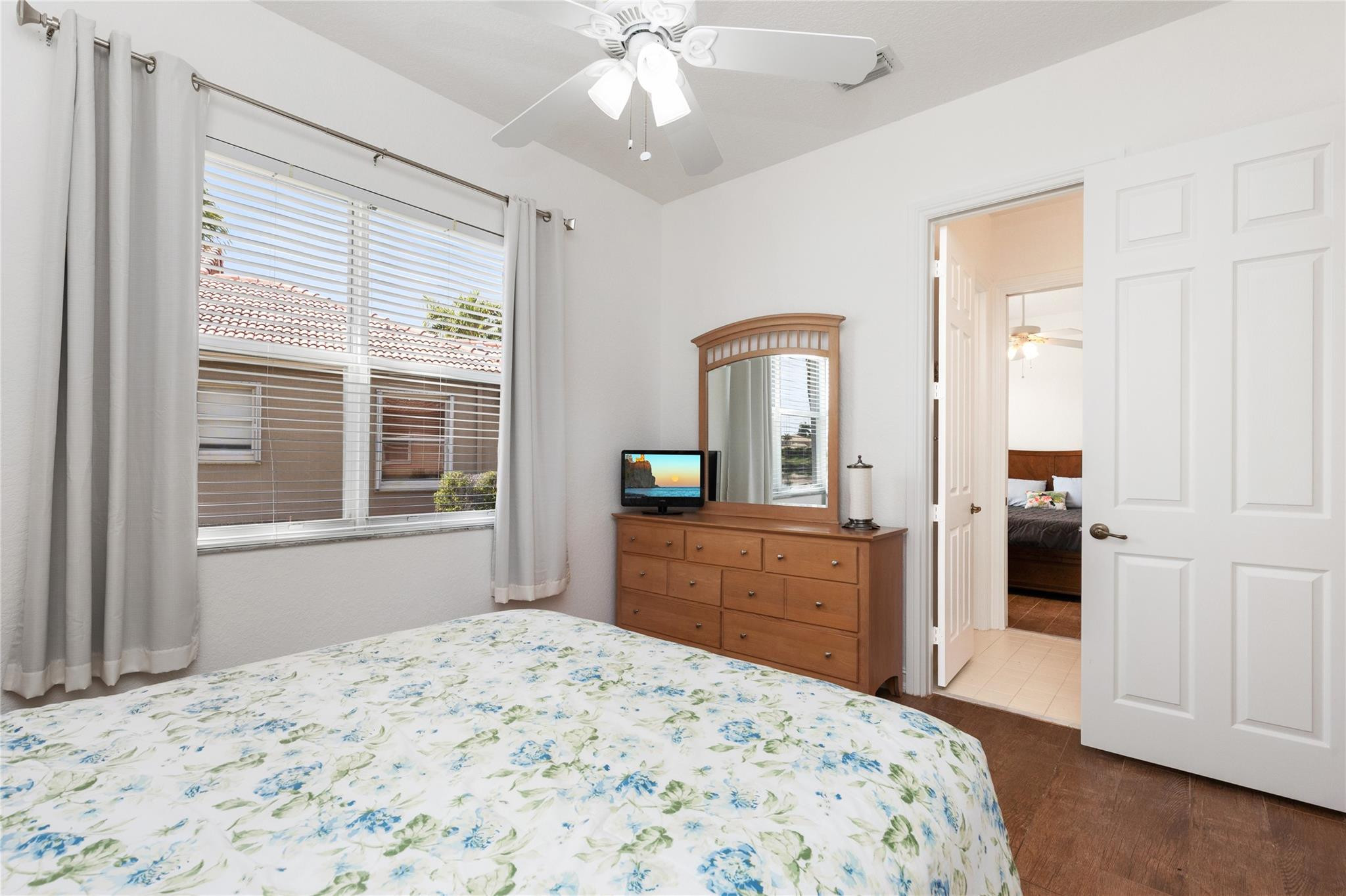 Parkland Isles 164-42 B - Residential