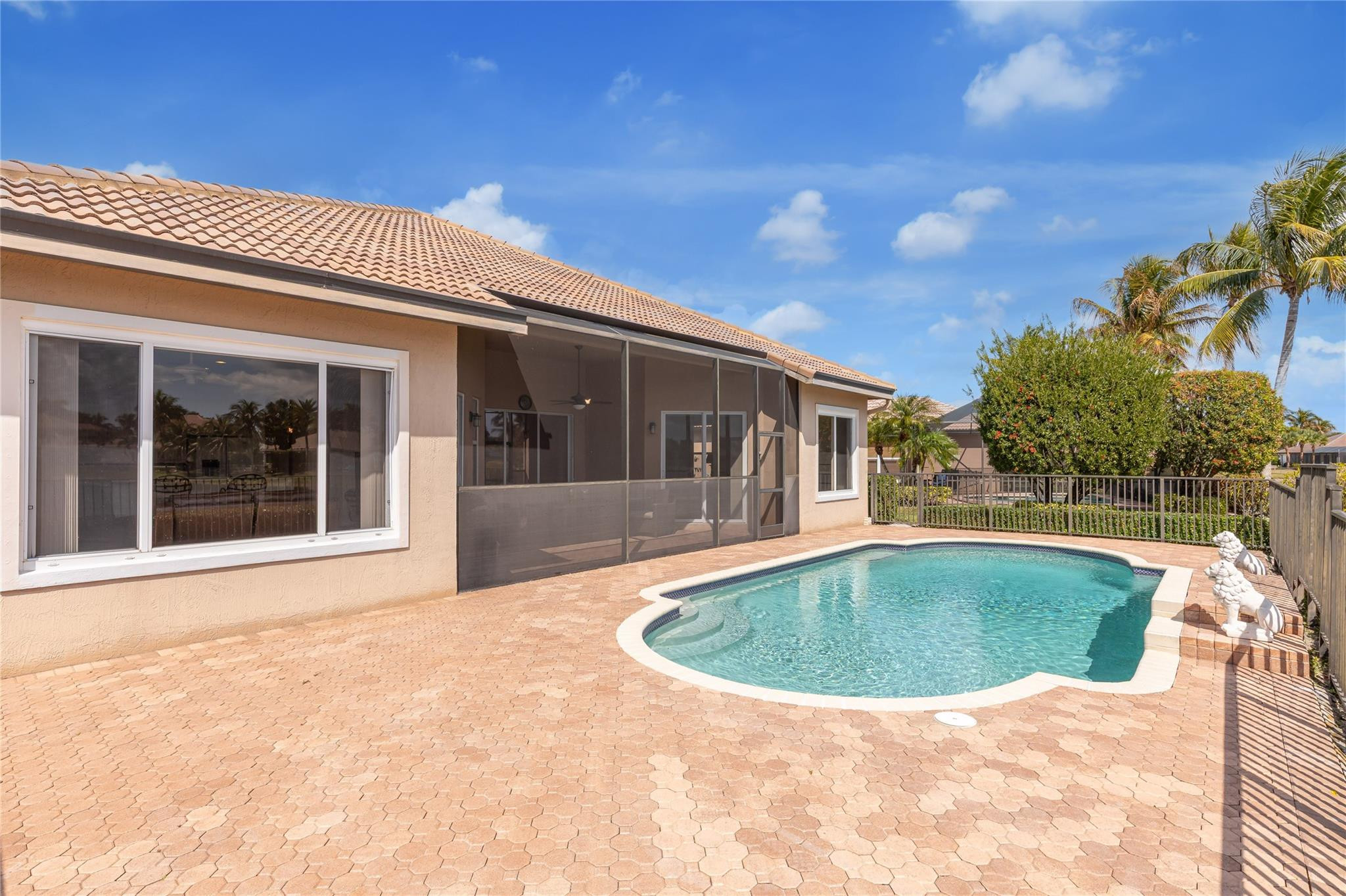 Parkland Isles 164-42 B - Residential