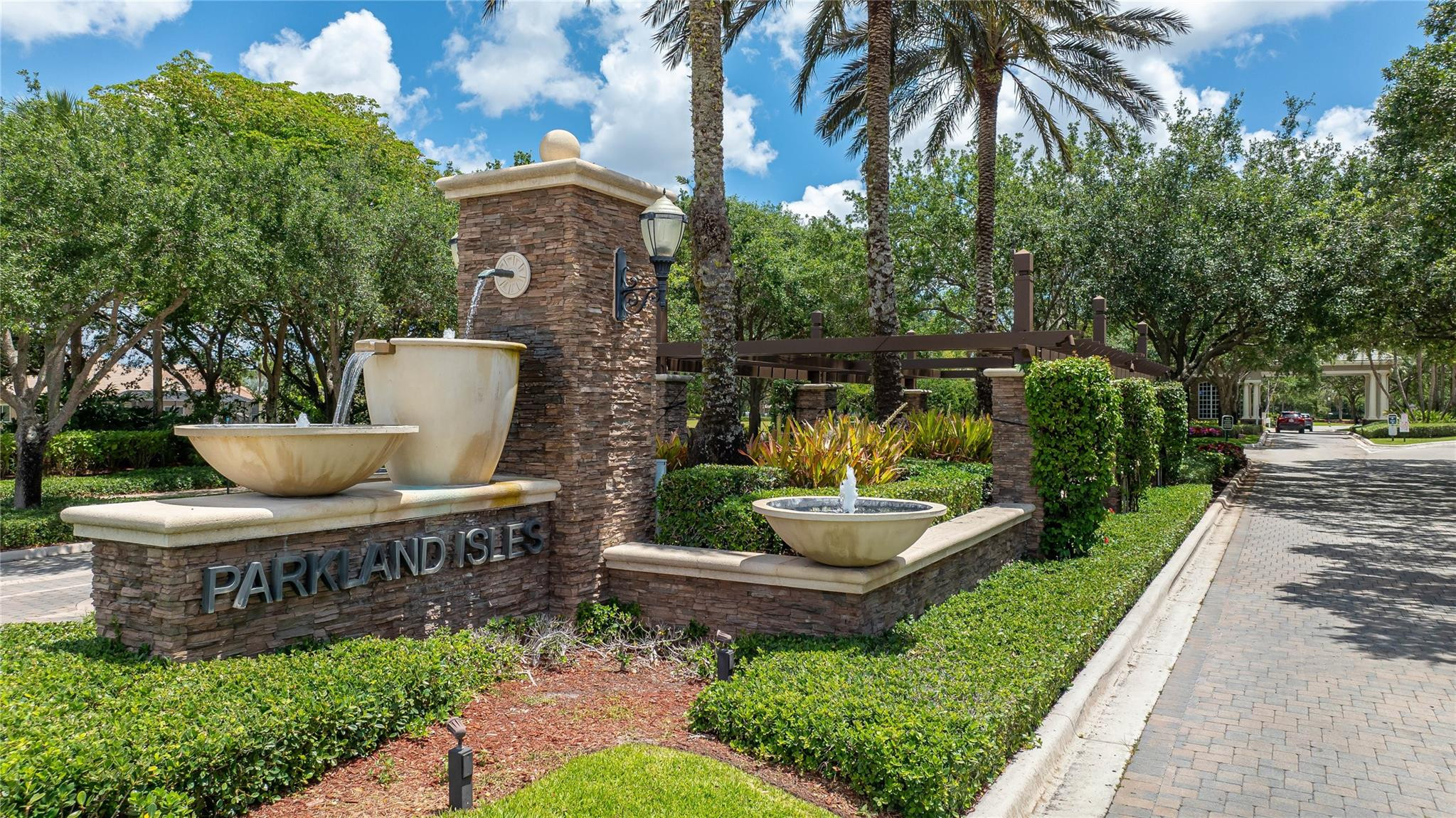 Parkland Isles 164-42 B - Residential