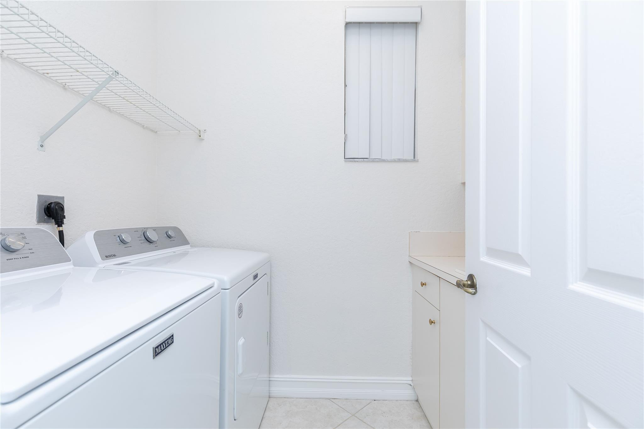 Parkland Isles 164-42 B - Residential