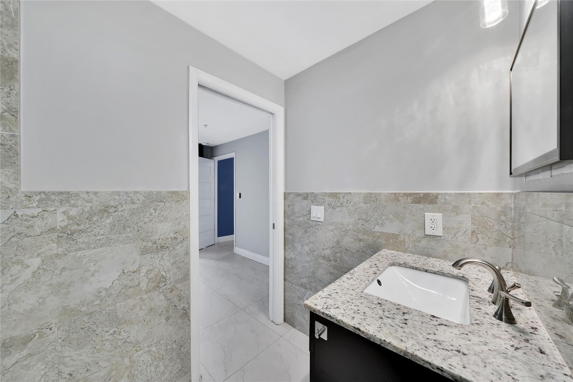 HIGHLAND ESTATES - Residential