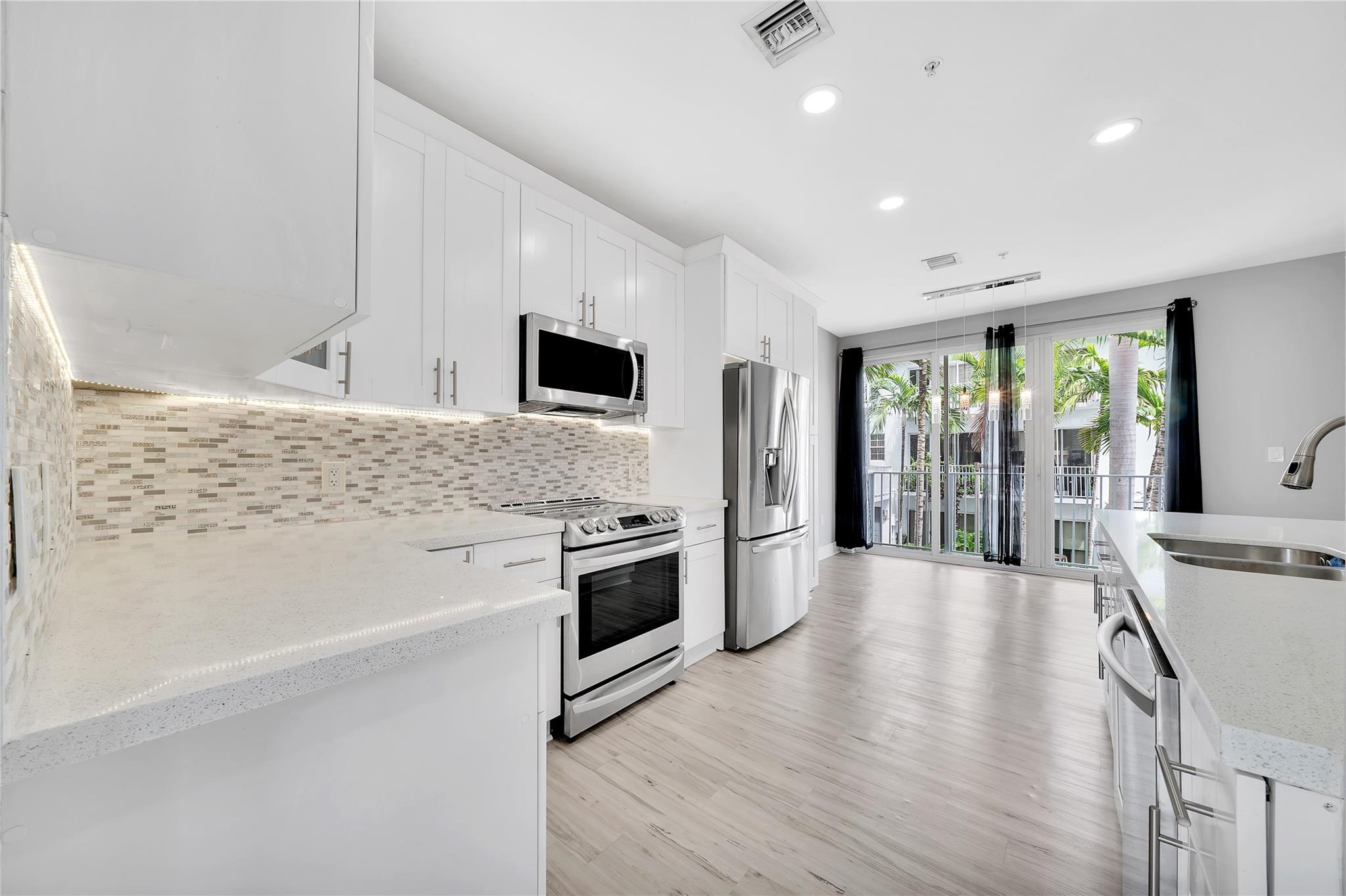 HIGHLAND ESTATES - Residential