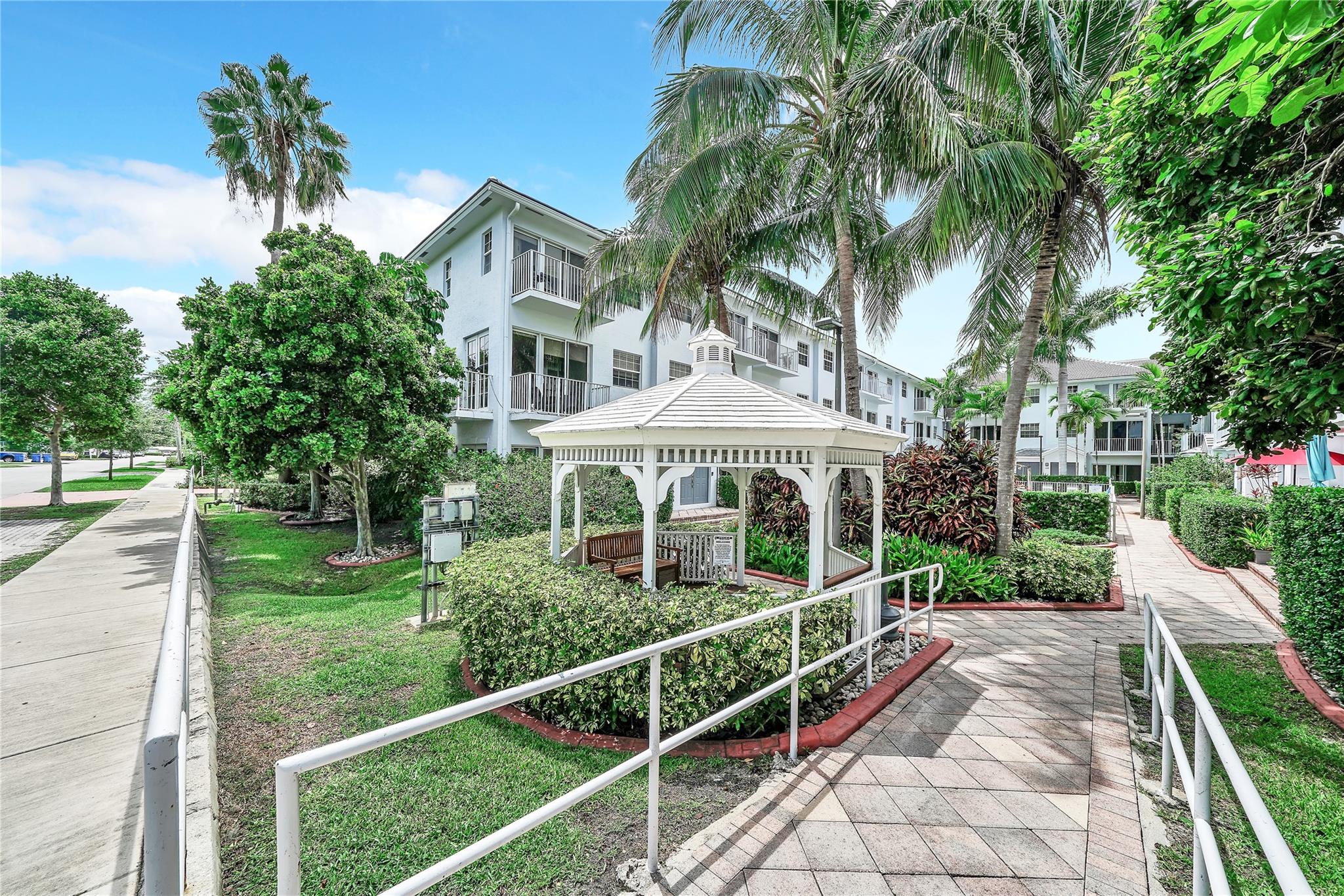 HIGHLAND ESTATES - Residential