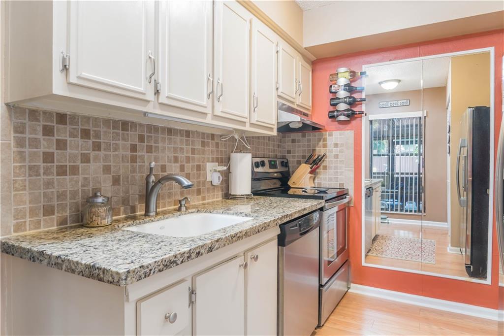 East Lakes Townhomes - Residential