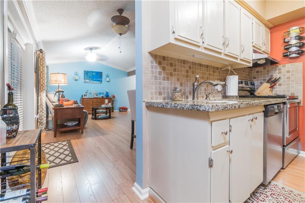 East Lakes Townhomes - Residential