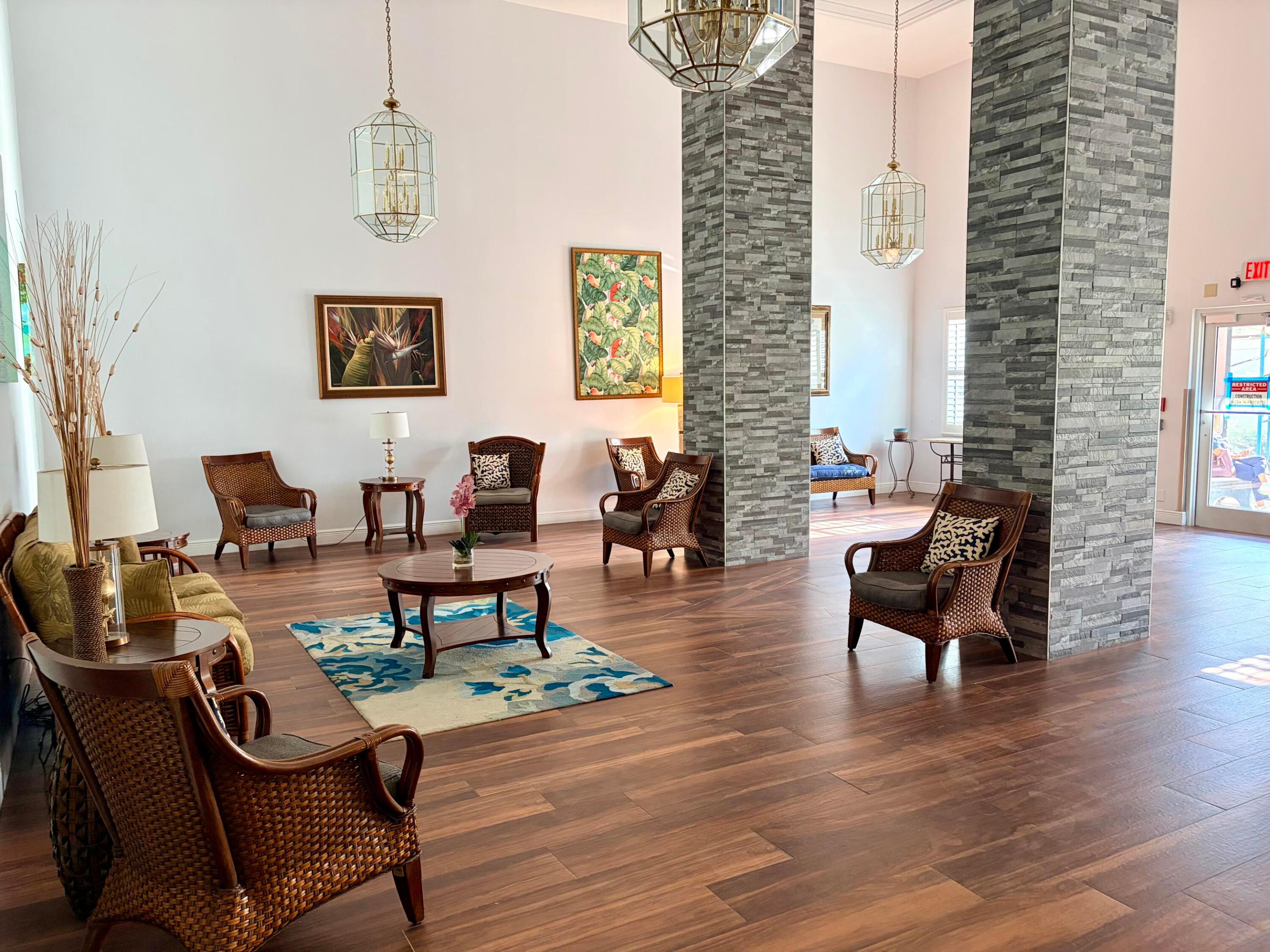 1505 N Riverside Drive 1403