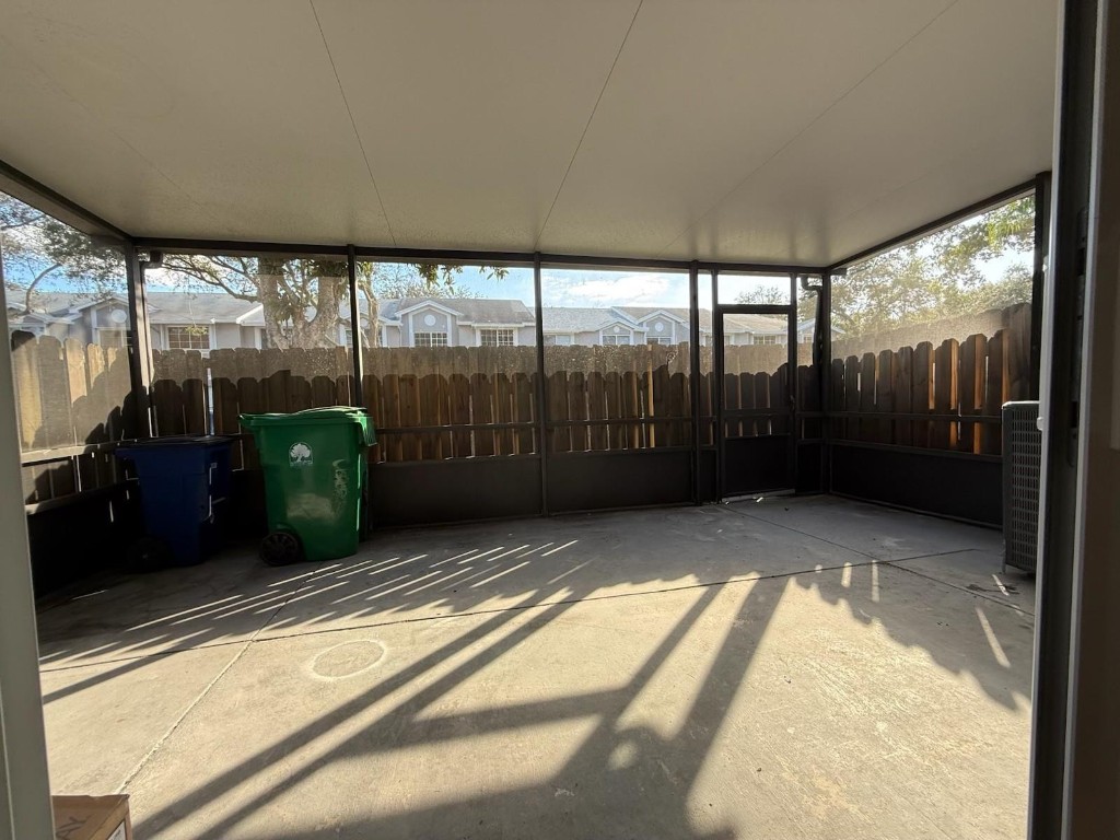 FLAMINGO GARDENS - Residential