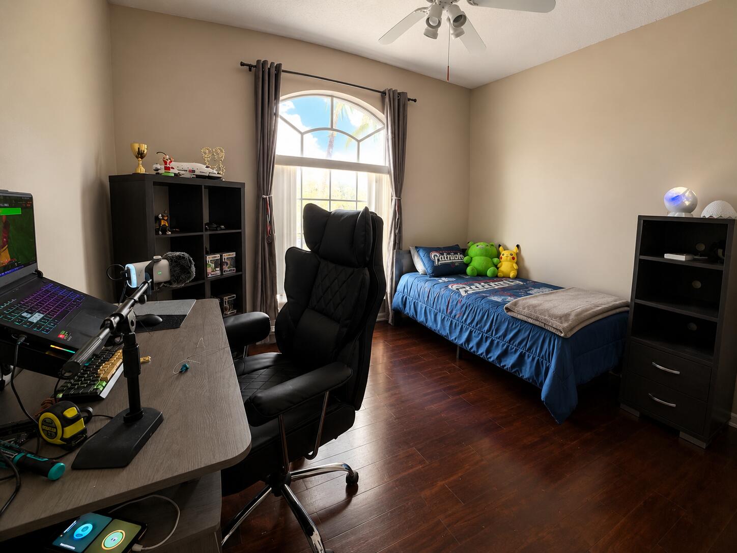 HOLIDAY SPRINGS EAST - Residential
