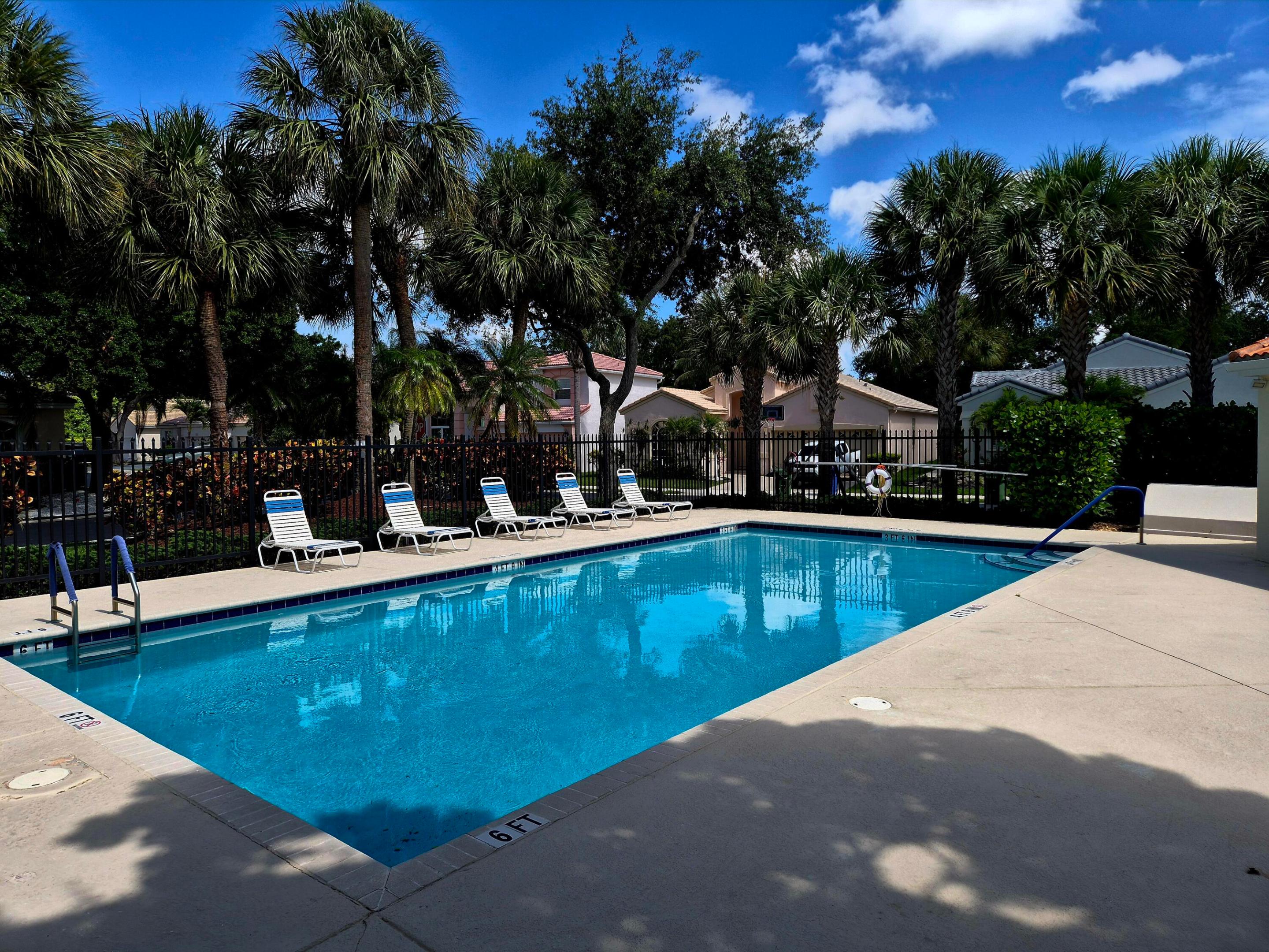 HOLIDAY SPRINGS EAST - Residential