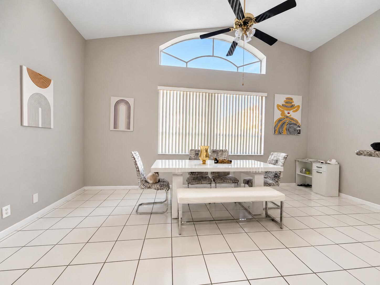 HOLIDAY SPRINGS EAST - Residential