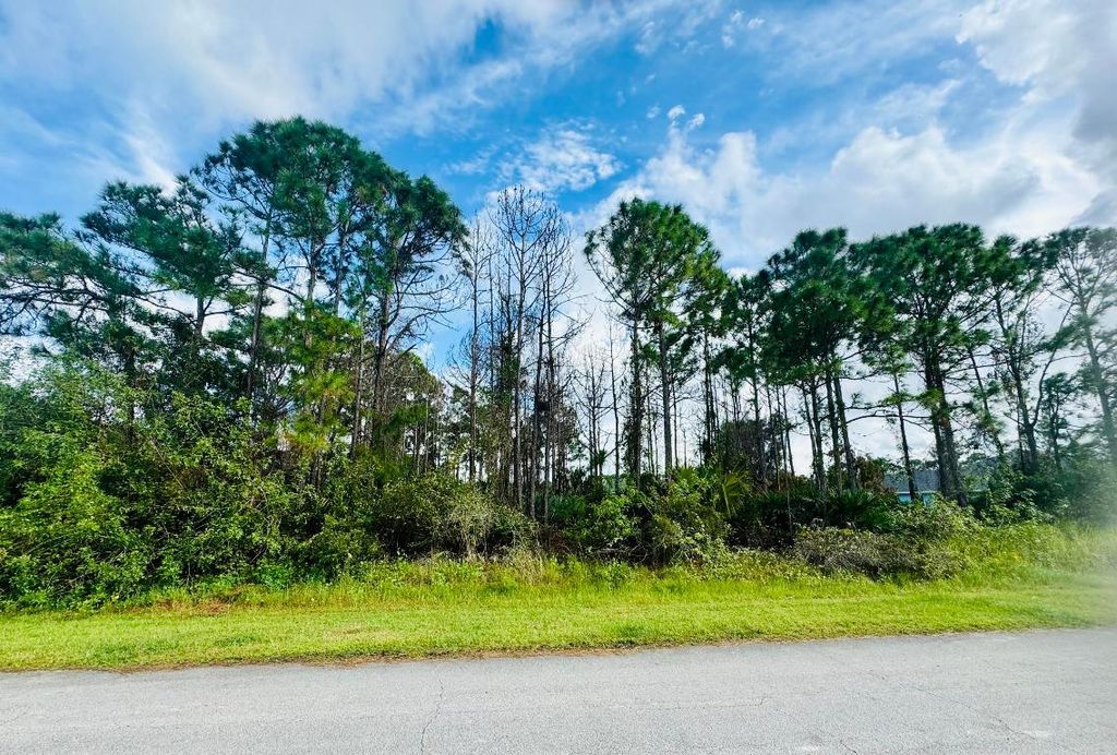 Photo of 5814 NW Gillespie Avenue, Port Saint Lucie, FL 34986 (MLS # R11037374)