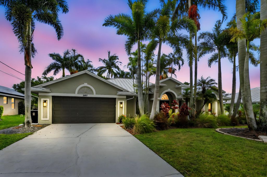 Photo of 5411 NW Cromey Street, Port Saint Lucie, FL 34986 (MLS # R11128931)