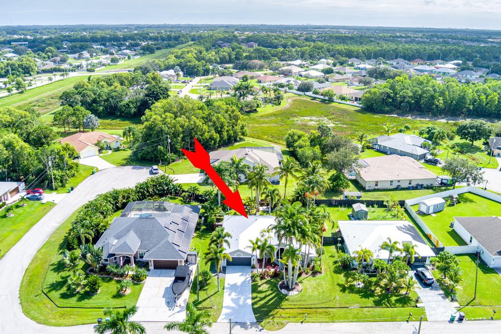 Photo of 5411 NW Cromey Street, Port Saint Lucie, FL 34986 (MLS # R11128931)