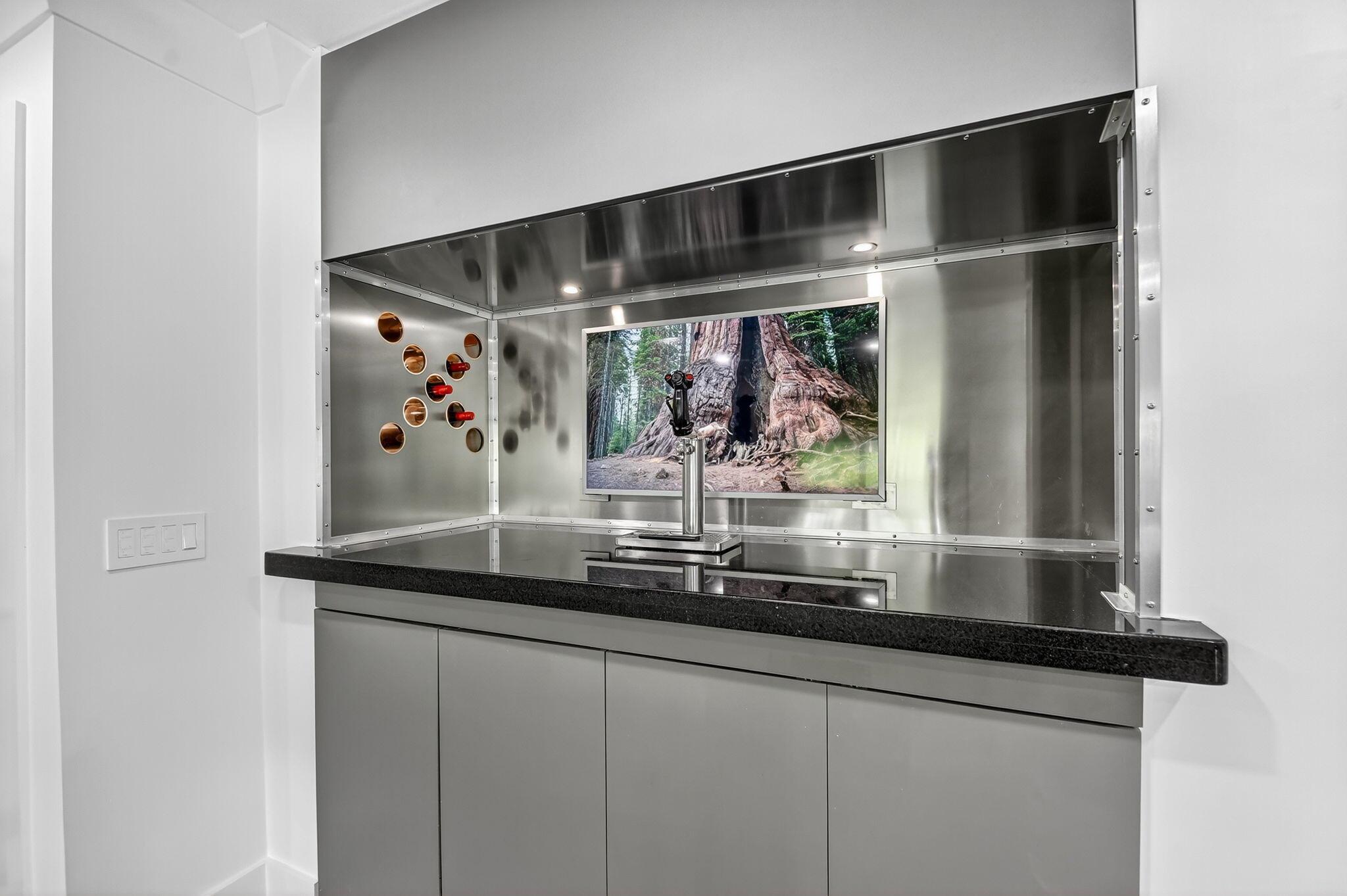 WELLINGTON AERO CLUB OF T - Residential Lease