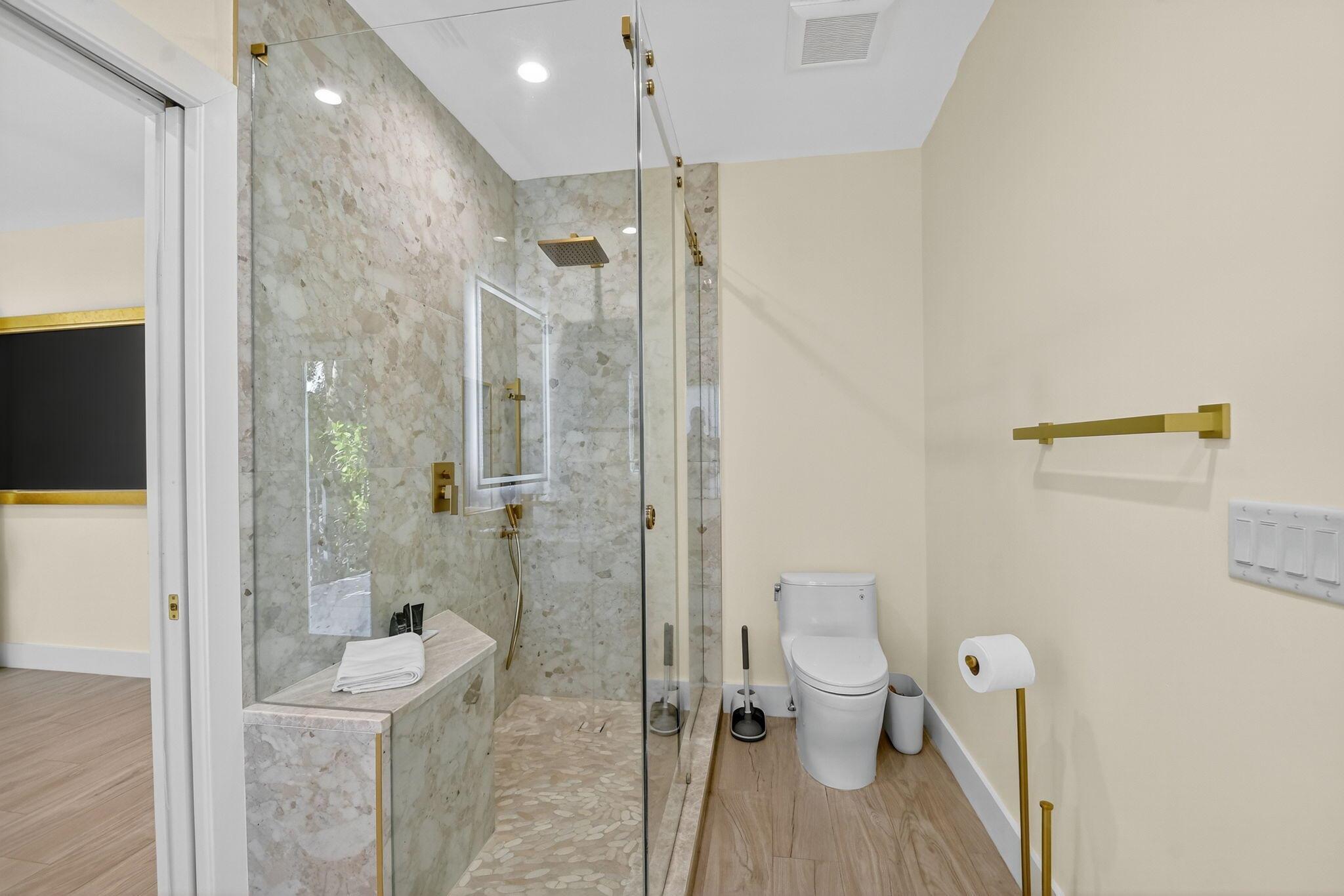 WELLINGTON AERO CLUB OF T - Residential Lease