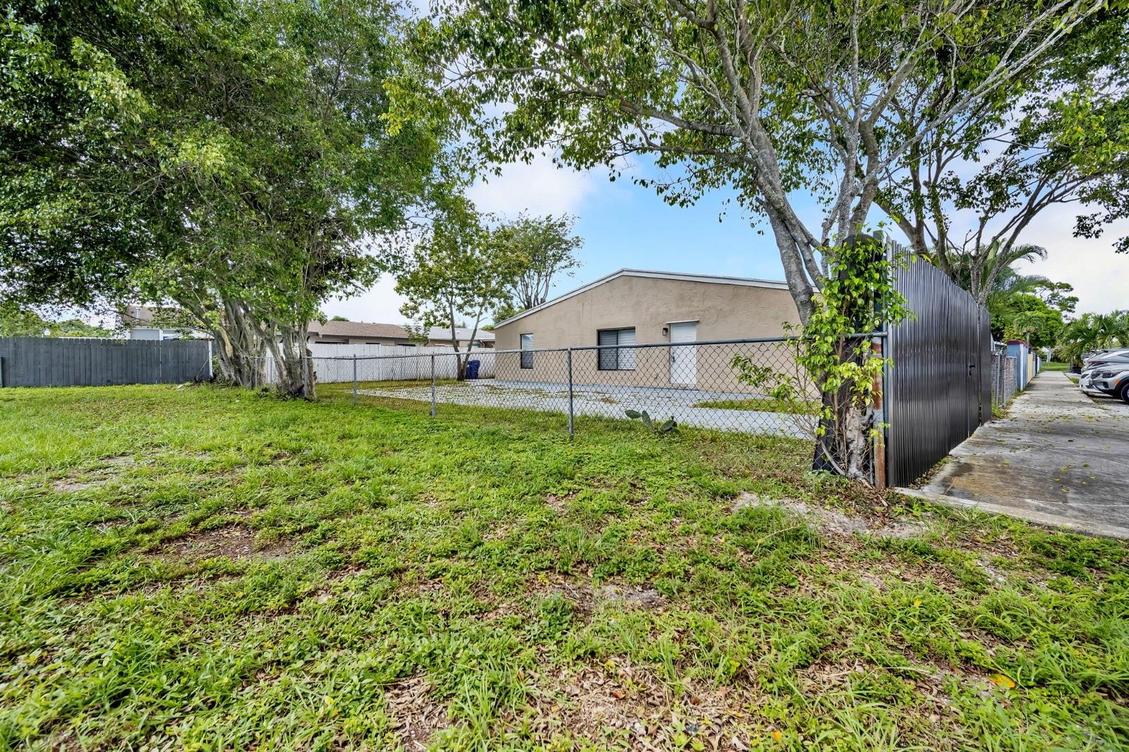 Vista Verde Twnhs Sec E - Residential