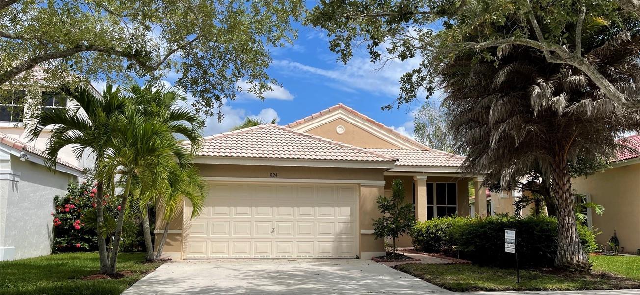 BEAUTIFUL REMODELED 1 STORY HOUSE, GORGEOUS LAKE VIEW, HUGE LOT, TILE FLOORS THROUGHT OUT, NEW BEDROOMS, EXCELLENT, QUITE & GATED COMMUNITY, COMMUNITY POOL, BASKET COURT, PLAYGROUND, CLOSE TO SHOPPING CENTER, CLOSE TO I-75, A+ SCHOOLS BEST OF FLORIDA, MUST SEE IT......ONLY 2 MONTHS TO MOVE IN