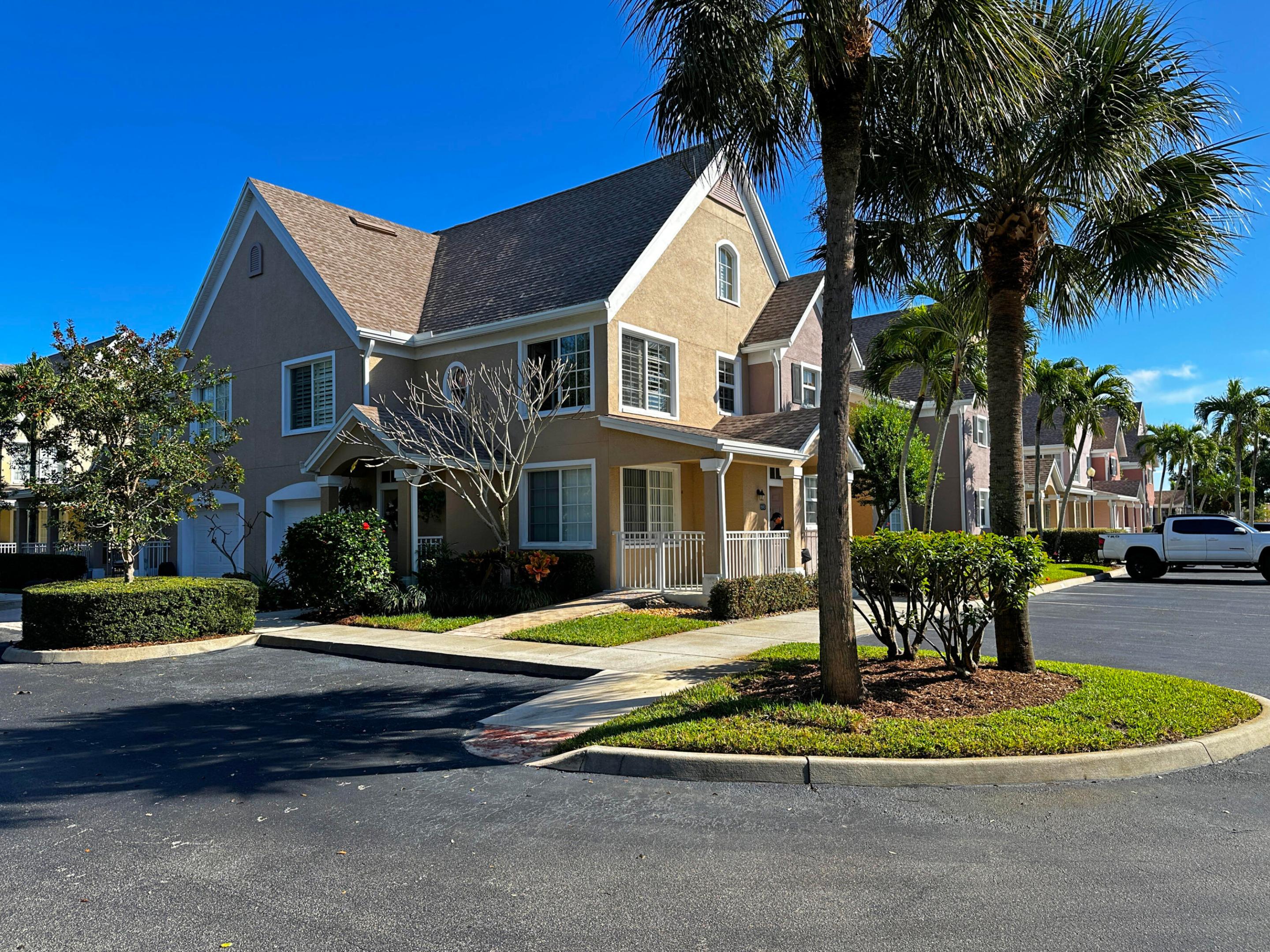 1593 SE Pomeroy Street 7-4