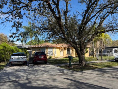 Property photo of 733 N 57th Avenue, Hollywood, FL 33021