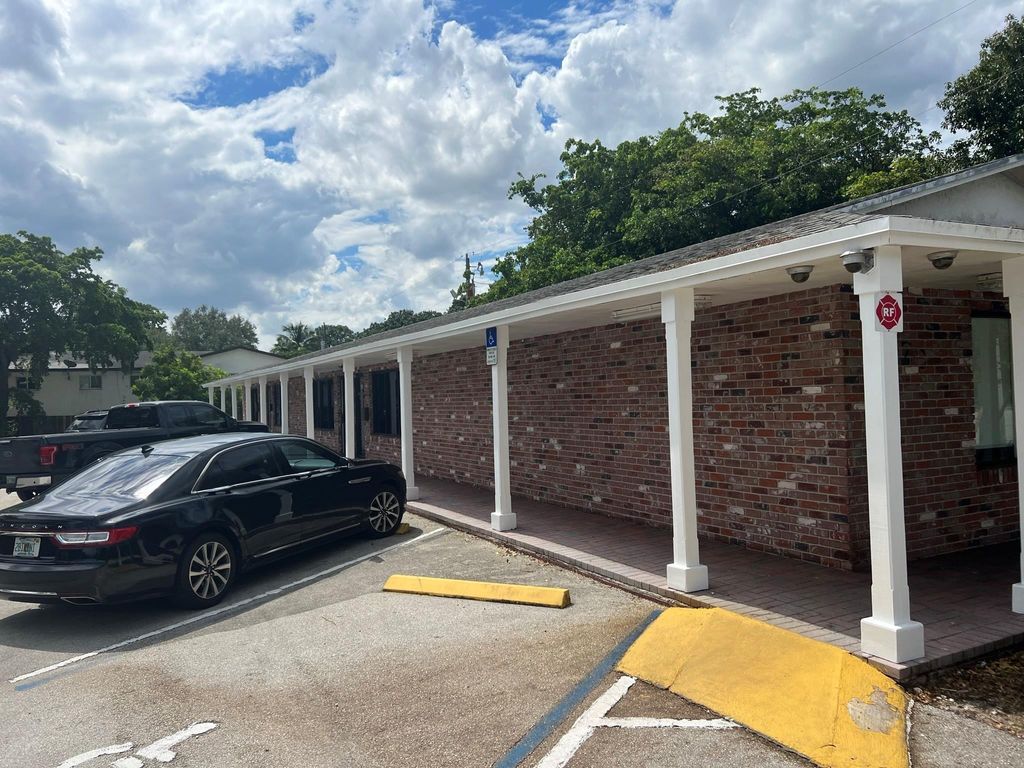 Photo of 6570 Griffin Road #105, Davie, FL 33314 (MLS # F10517154)