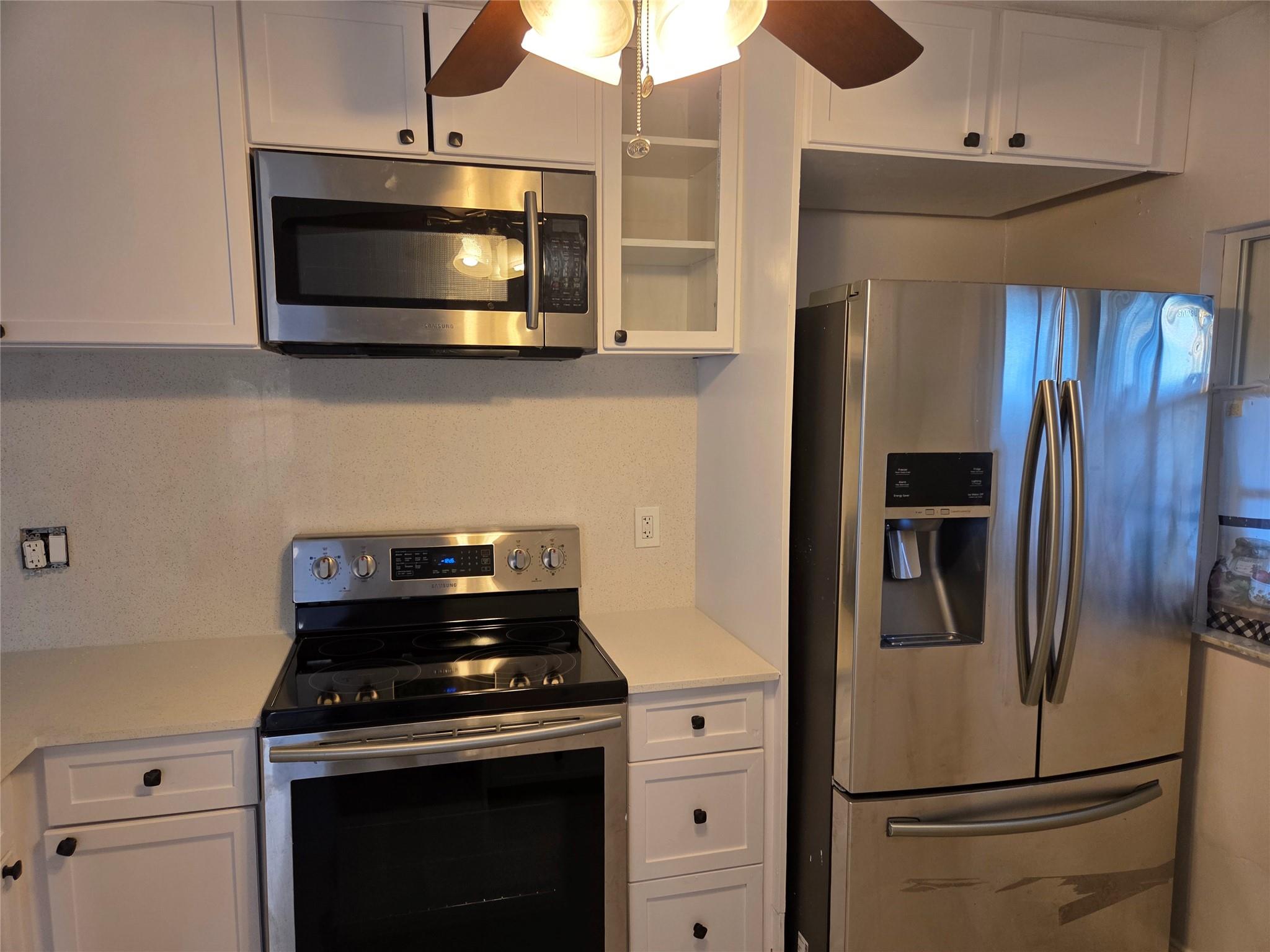 5380 Lakewood Cir F, Pompano Beach, FL, 33063/$395,000 4 5380 Lakewood Cir F